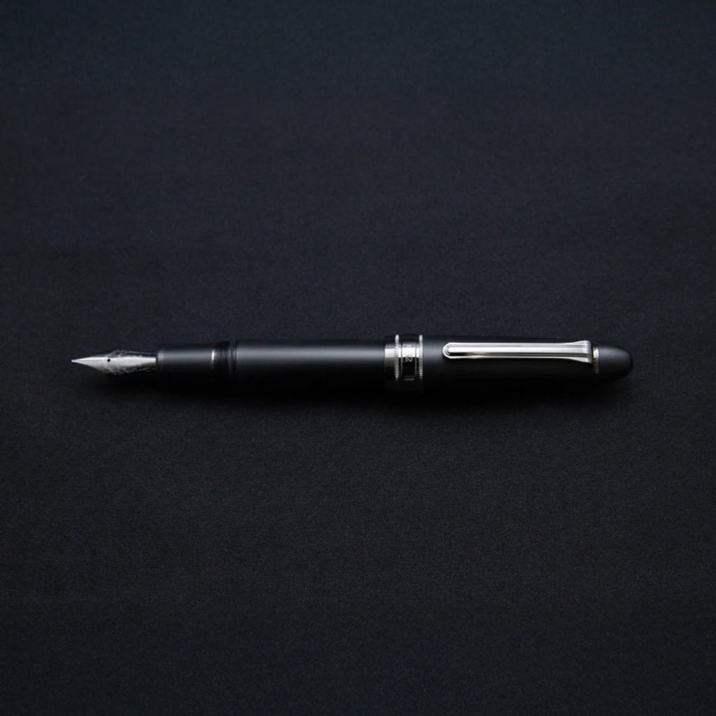 Nagasawa PenStyle DEN Limited Black 21K Gold M/B Sailor Fountain Pen