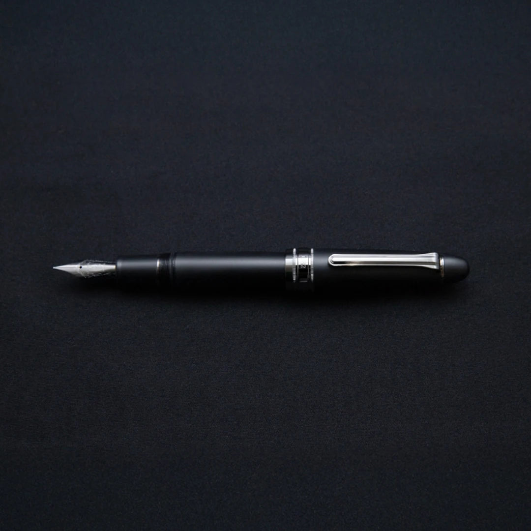 Nagasawa PenStyle DEN Limited Black 21K Gold M/B Sailor Fountain Pen