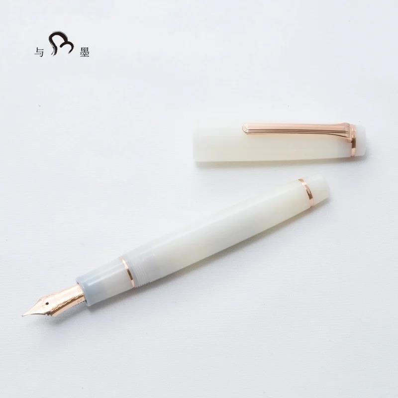 Nagasawa White Porcelain, China Exclusive, 21K Gold, Weather Vane Rooster Engraving, Sailor Fountain Pen