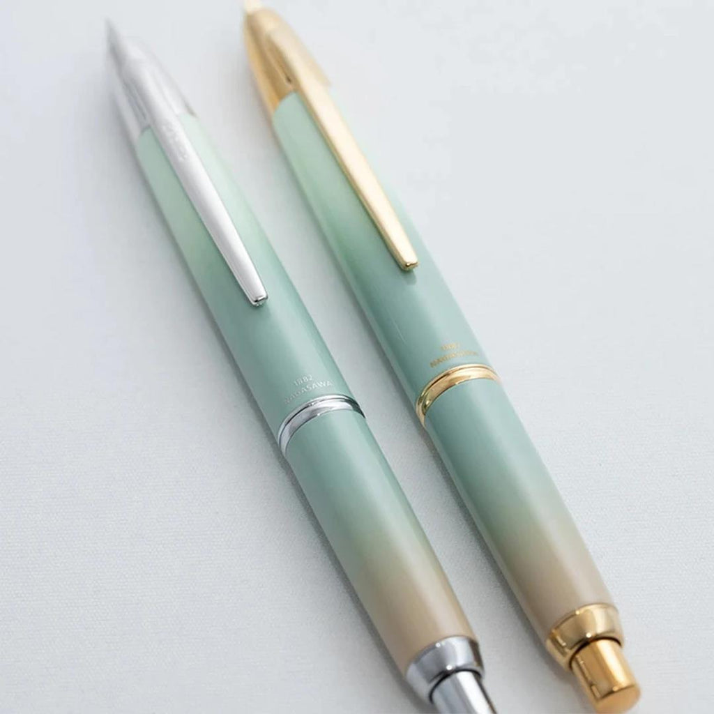 NAGASAWA Limited Edition: Higashi-Kawasaki Harbor Mint Green 18K Gold Retractable Fountain Pen