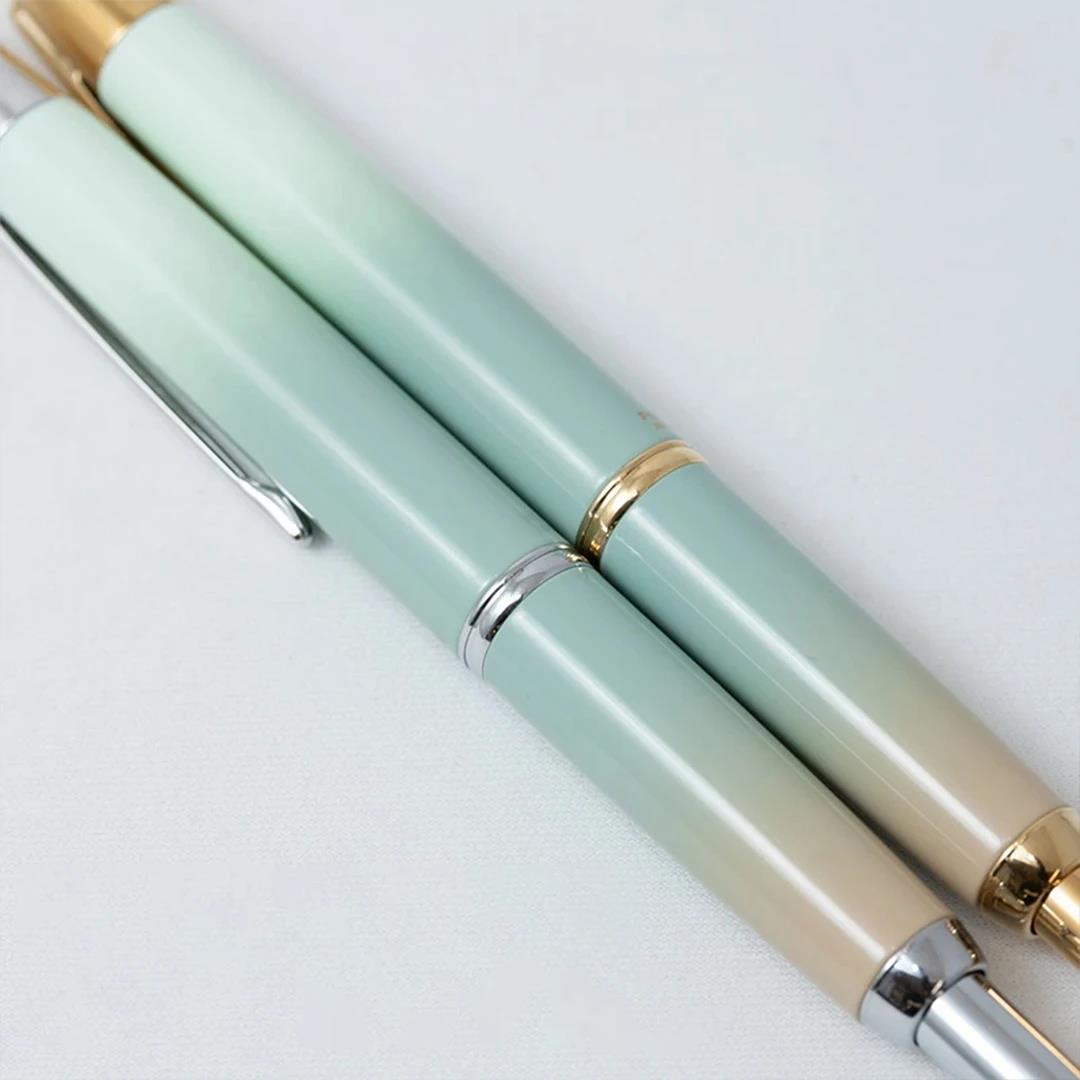 NAGASAWA Limited Edition: Higashi-Kawasaki Harbor Mint Green 18K Gold Retractable Fountain Pen