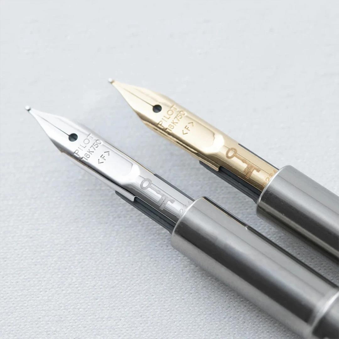NAGASAWA Limited Edition: Higashi-Kawasaki Harbor Mint Green 18K Gold Retractable Fountain Pen