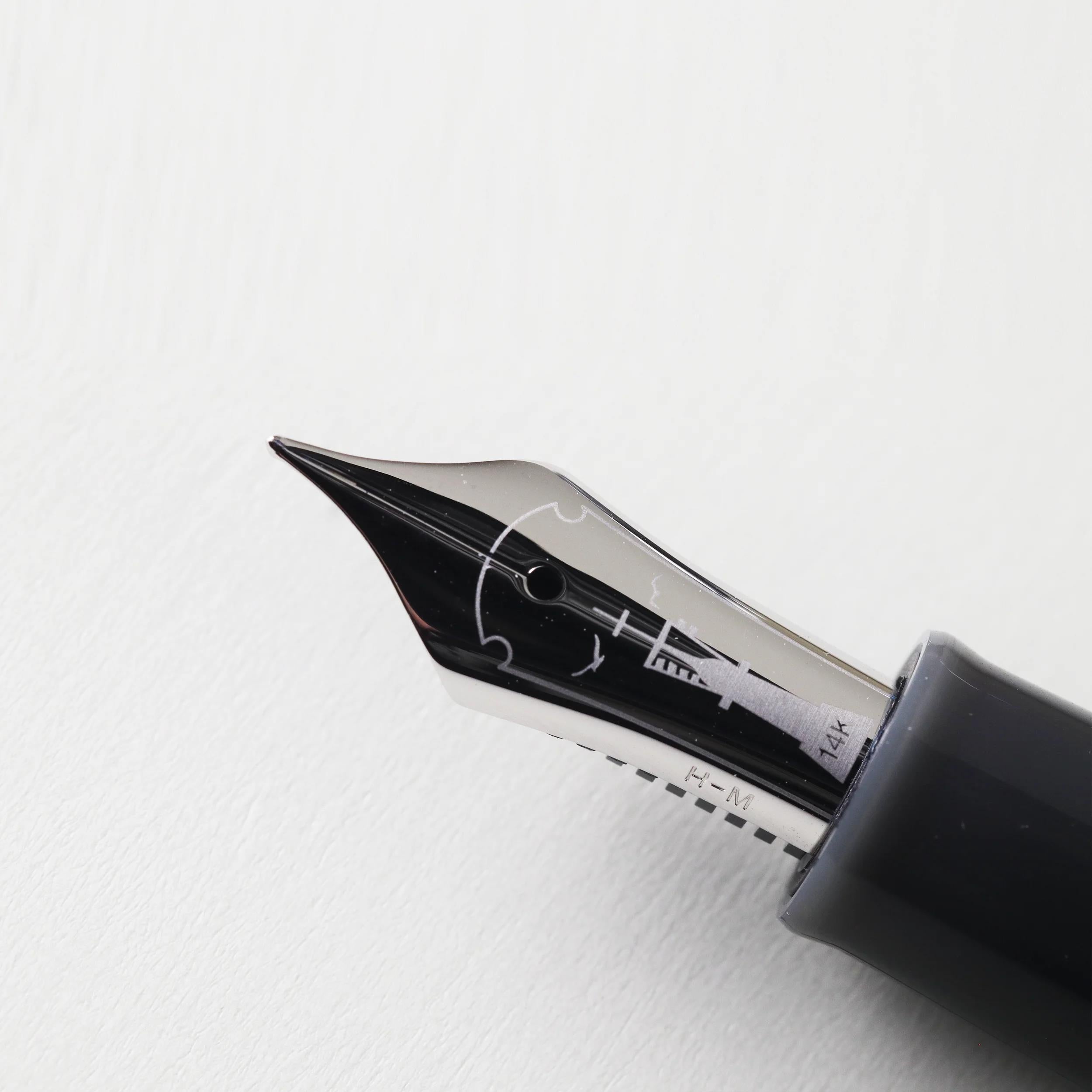 Nagasawa Renga Soko Store 9th Anniversary Commemorative Edition, 14K Gold Short-version Sailor Fountain Pen