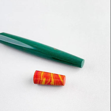 Eboya 14K Gold Ebonite Fountain Pen, 木笛 KOBUE, Limited Edition Green-Orange Body with Yanka Pattern Cap