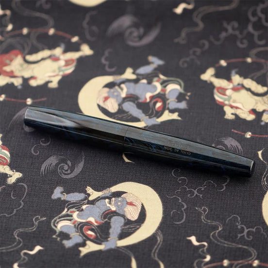 Eboya 方舟 HAKOBUNE L Limited Color Deep Sea Hard Rubber 14K Gold Fountain Pen