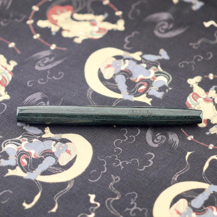 Eboya Emuya 萌芽 HOUGA / 方舟 HAKOBUNE M Model - Exclusive Aqua Pattern Shade: Hard Rubber Fountain Pen with 14K Gold Nib