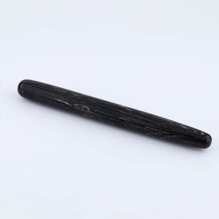 Eboya Emuya 萌芽 HOUGA / 方舟 HAKOBUNE M Model - Exclusive Black Divine Dragon Edition: Hard Rubber Fountain Pen with 14K Gold Nib
