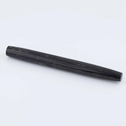 Eboya Emuya 萌芽 HOUGA / 方舟 HAKOBUNE M Model - Exclusive Black Divine Dragon Edition: Hard Rubber Fountain Pen with 14K Gold Nib