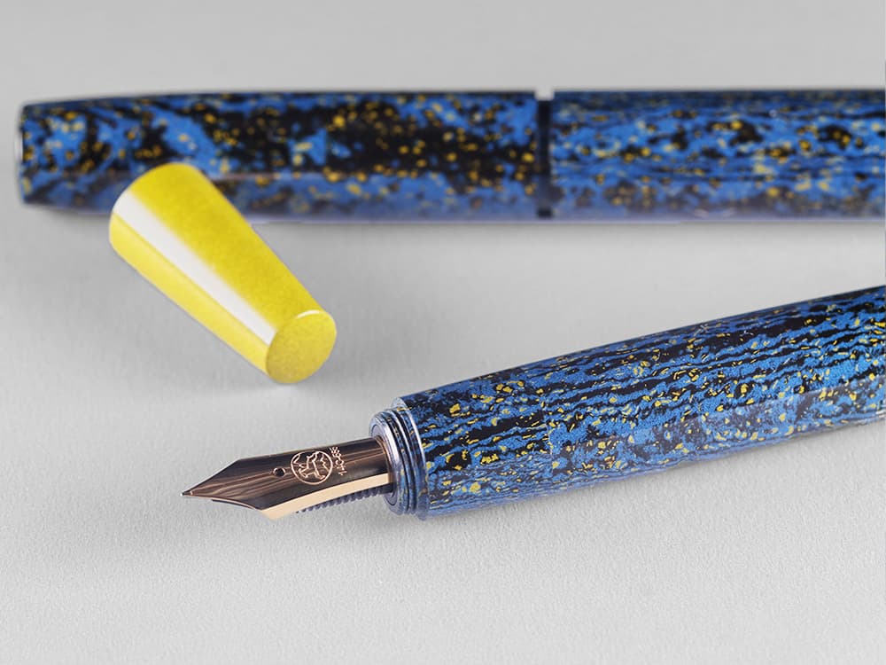 Eboya Brand - 木笛 KOBUE Series Fountain Pen Limited-Edition Colors: Crimson Heart, Breeze, Deep Sea, Starry Sky | Hard Rubber Body | 14K Gold Nib