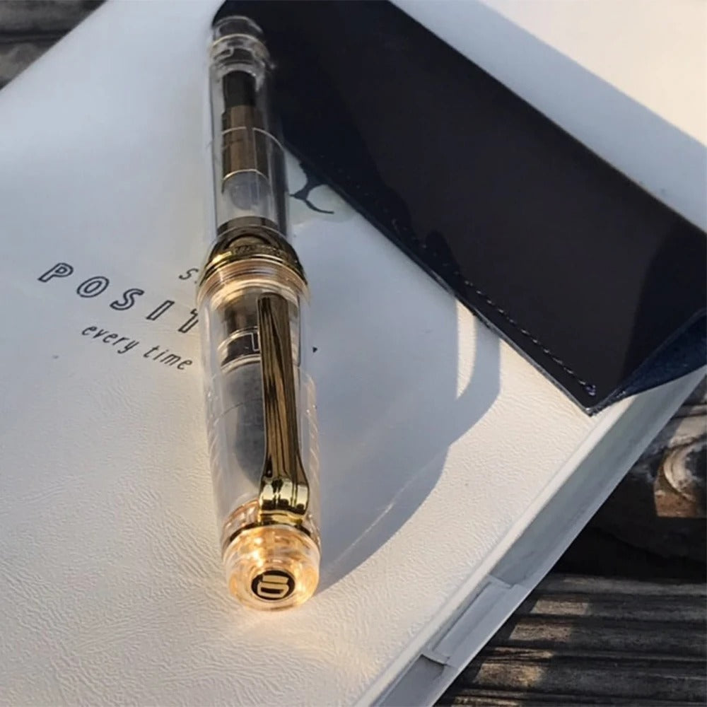 Nagasawa Clear Demonstrator, Gold Weather Vane, Flat Top, Large Size 21K Sailor Fountain Pen