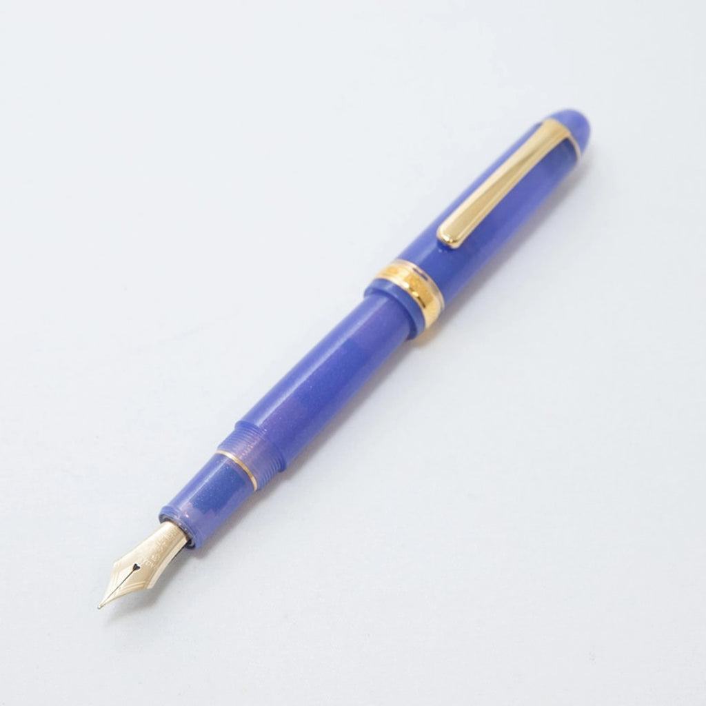 Nagasawa Exclusive Rokko Hydrangea, 14K Gold Platinum Fountain Pen with Weather Vane Engraving