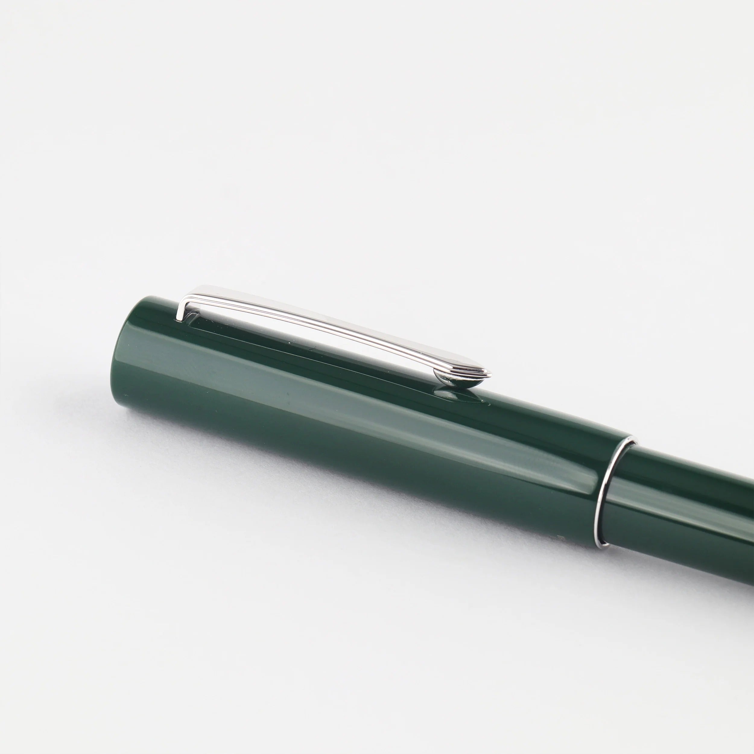 Maruzen Bookstore Exclusive, Fountain Pen Exhibition Exclusive Color: Urushi Bright Green Pilot No.10 Fountain Pen