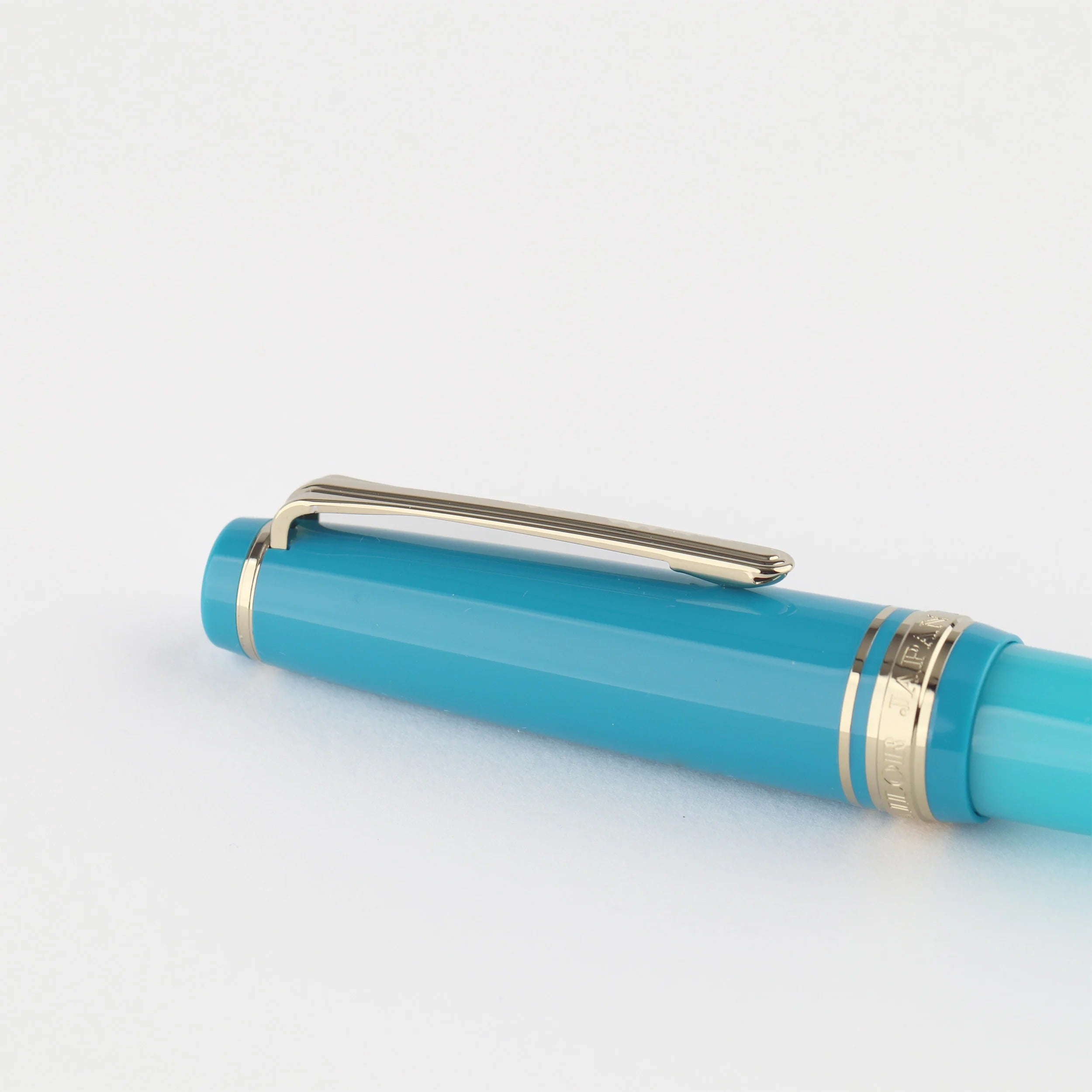 Maruzen Exclusive Maru & Uchiyelin 14K Gold Sailor Short Fountain Pen