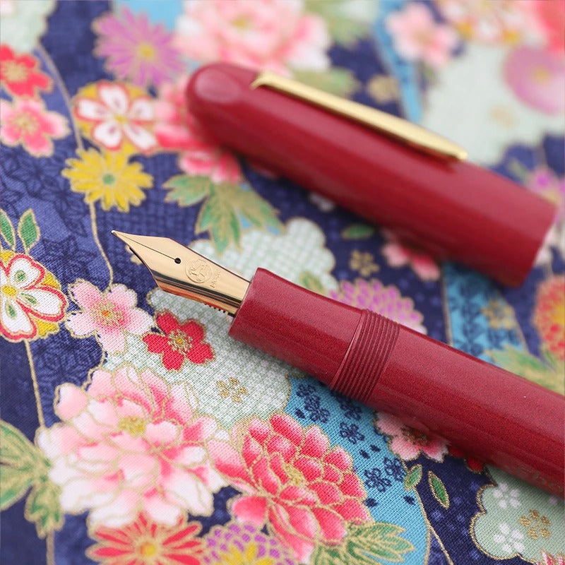 Eboya Shoumokuya Hoju L Limited Color Akane Hard Rubber 14K Gold Fountain Pen