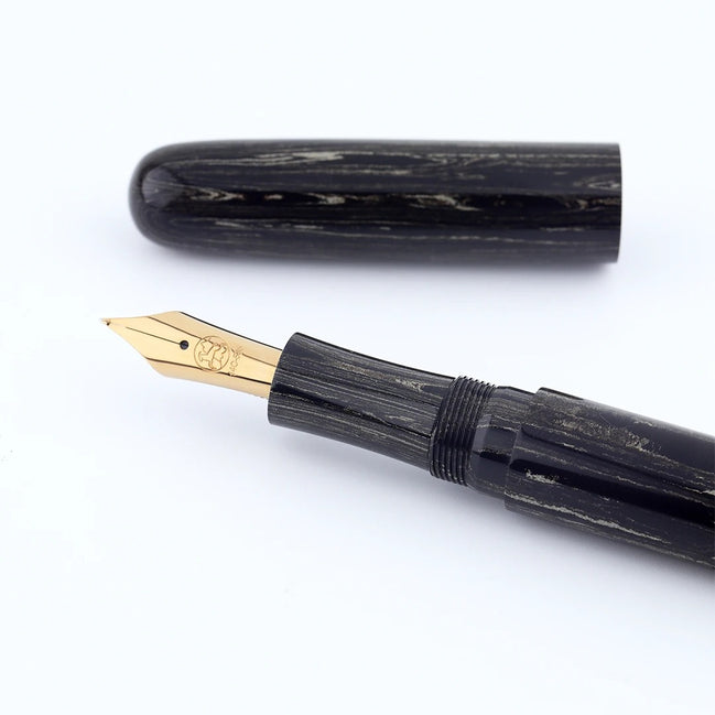 Eboya Emuya 萌芽 HOUGA / 方舟 HAKOBUNE M Model - Exclusive Black Divine Dragon Edition: Hard Rubber Fountain Pen with 14K Gold Nib