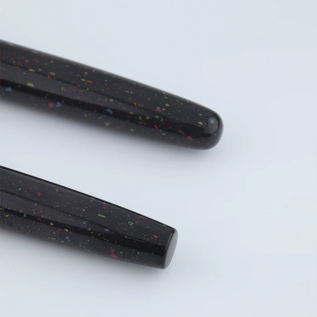 Eboya Emuya 萌芽 HOUGA / 方舟 HAKOBUNE M Model - Exclusive Hanabi Pattern Edition: Hard Rubber Fountain Pen with 14K Gold Nib