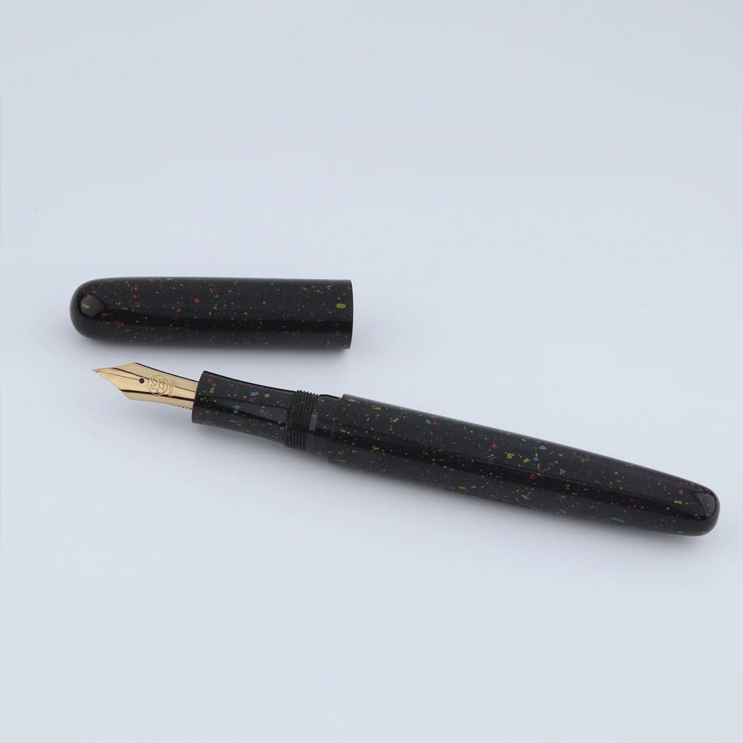 Eboya Emuya 萌芽 HOUGA / 方舟 HAKOBUNE M Model - Exclusive Hanabi Pattern Edition: Hard Rubber Fountain Pen with 14K Gold Nib