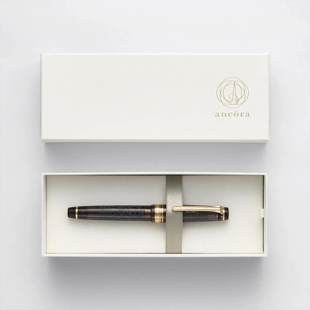Ancora Limited-Edition Souka - Floral Series | Silver-White / Gray-Black | 14K Gold Nib | Sailor Professional Gear Slim Fountain Pen
