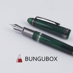 BUNGUBOX Original Large Fountain Pen Norwegian Wood 18K Gold Low Center of Gravity Section
