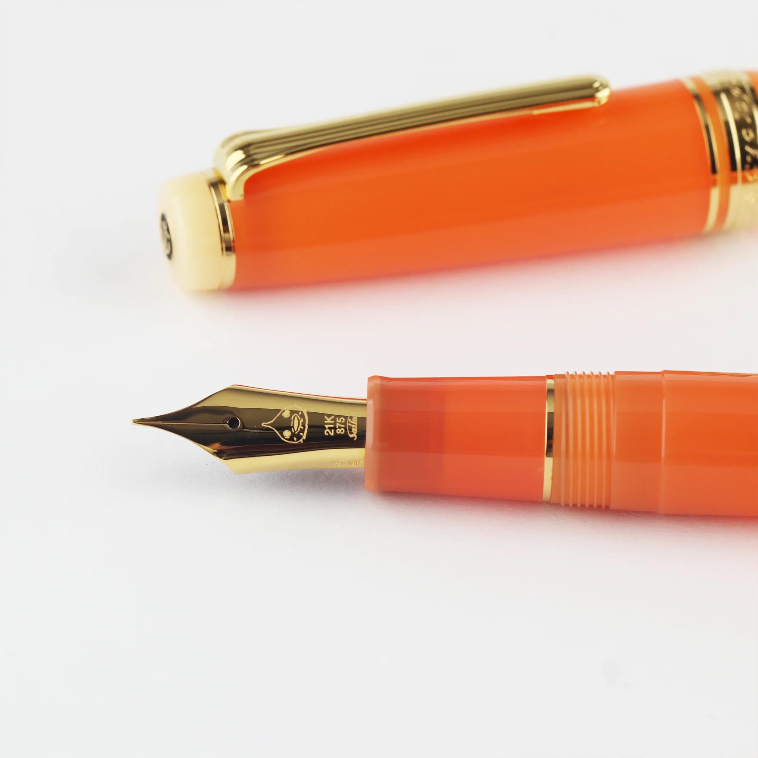 Kingdomnote KN Limited Edition Clownfish Series Orange 21K Gold Sailor Short Model Fountain Pen