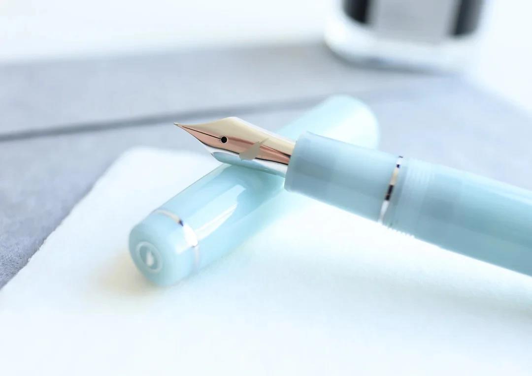 Limited Edition Kyoon Neiro Hishoku Fountain Pen, 21K Gold - Sailor Large Size