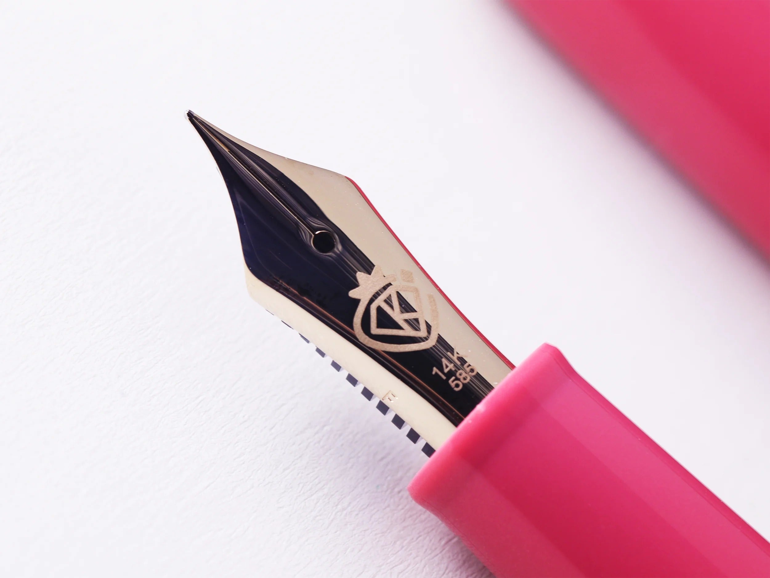 Hachimonjiya Limited Edition Ginzan/Kubozakura 14K/18K Gold Sailor Fountain Pen