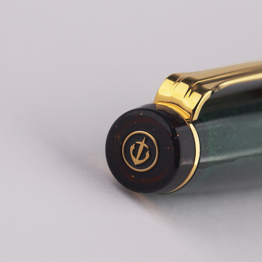 Shizuoka Bungakukan Limited Edition Shizuoka Tea 21K Gold Low-Center-of-Gravity Sailor Large Fountain Pen