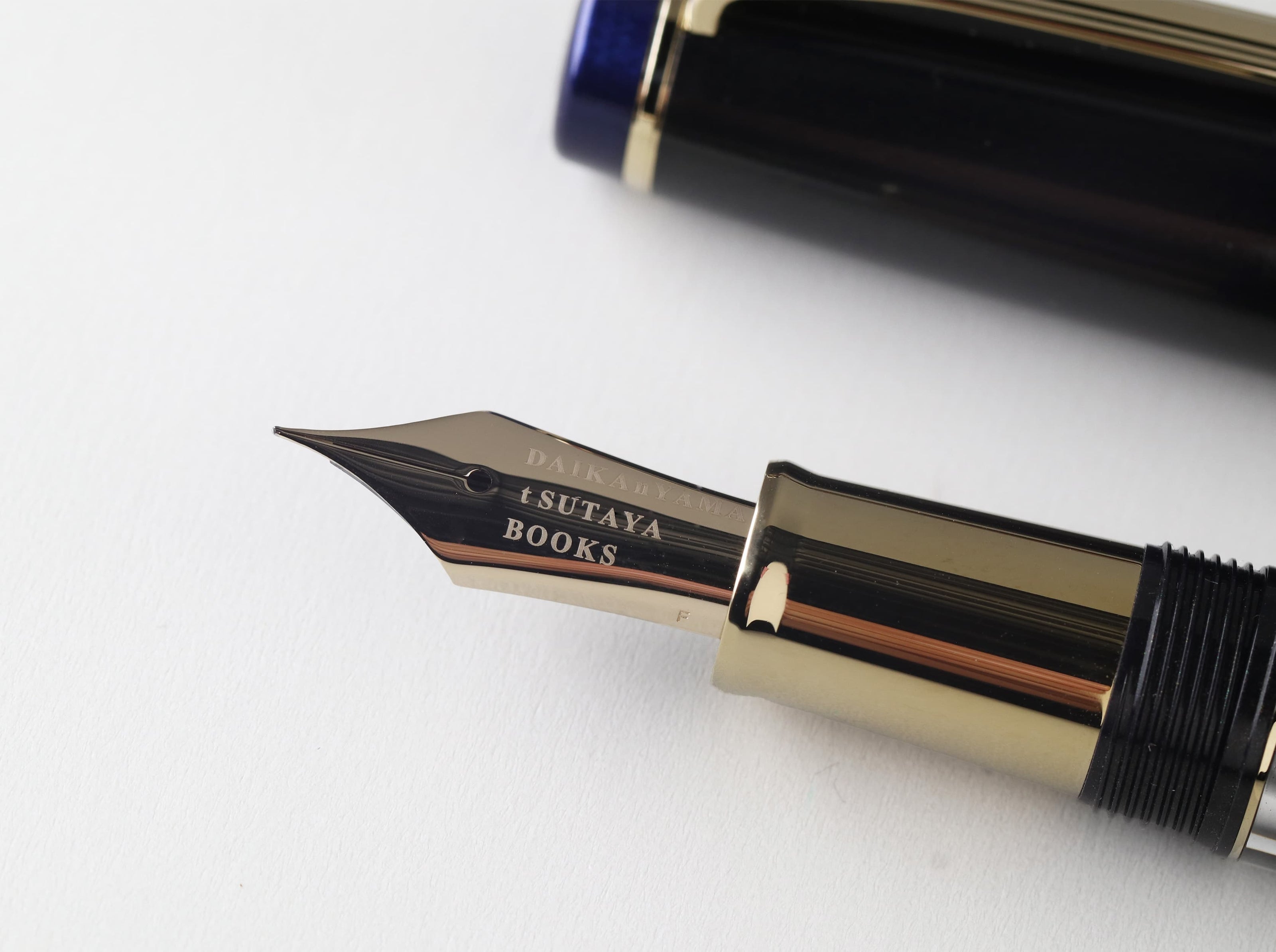 【vintage】Tsutaya Books Daikanyama Limited Edition 21K Gold Low-Center-of-Gravity Grip Piston-Filling Sailor Large Fountain Pen