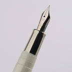 BUNGUBOX Limited Edition Thumbelina 14K Gold Low Center of Gravity Section Short Fountain Pen