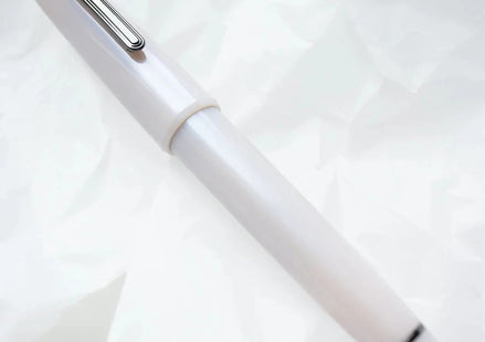 Limited Edition Kyoon Neiro Usugumo Fountain Pen, 21K Gold - Sailor Large Size