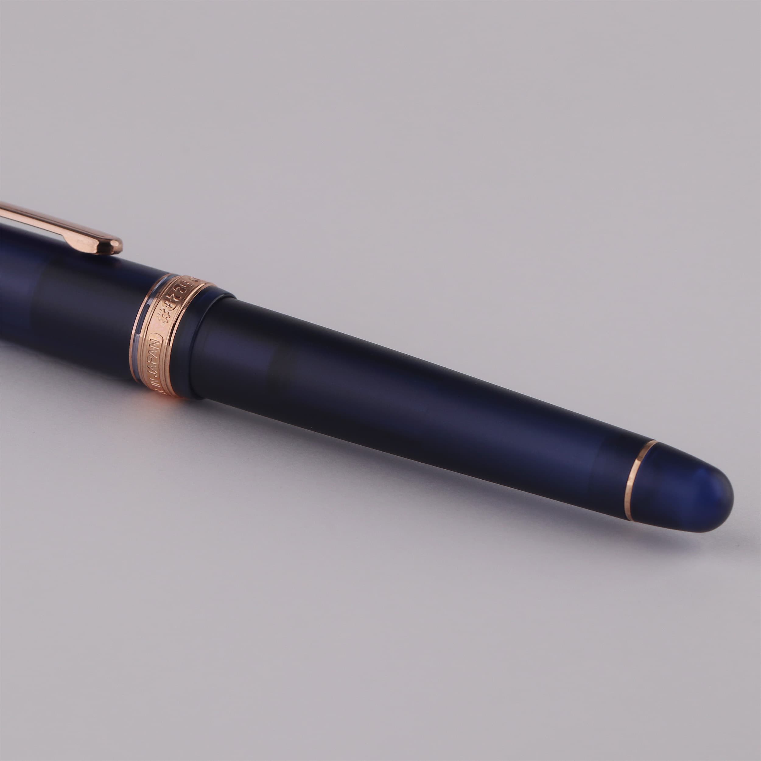 Usagiya Limited Edition Denim Blue 14K Gold Platinum Fountain Pen