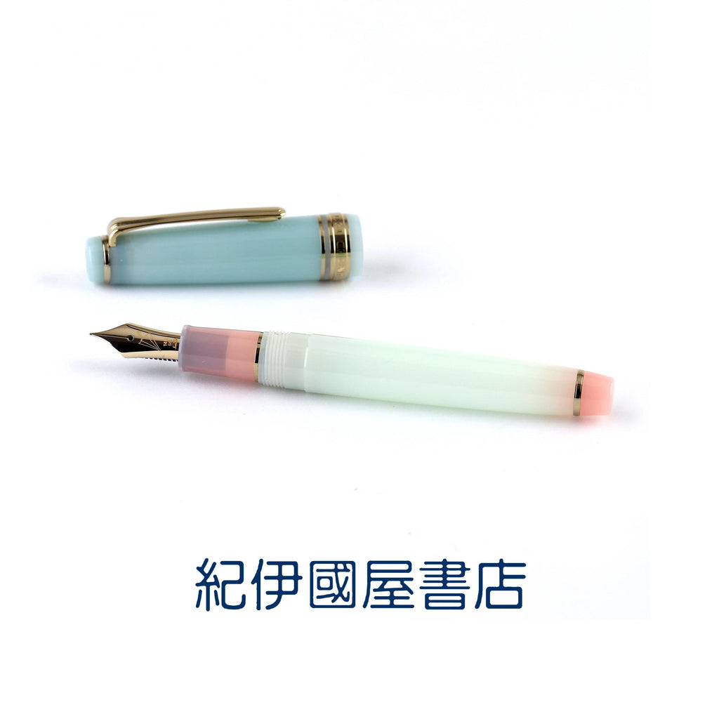 Kinokuniya Bookstore Exclusive - Sora Series, Season 2: Between Showers 14K Gold Sailor Medium-sized Fountain Pen