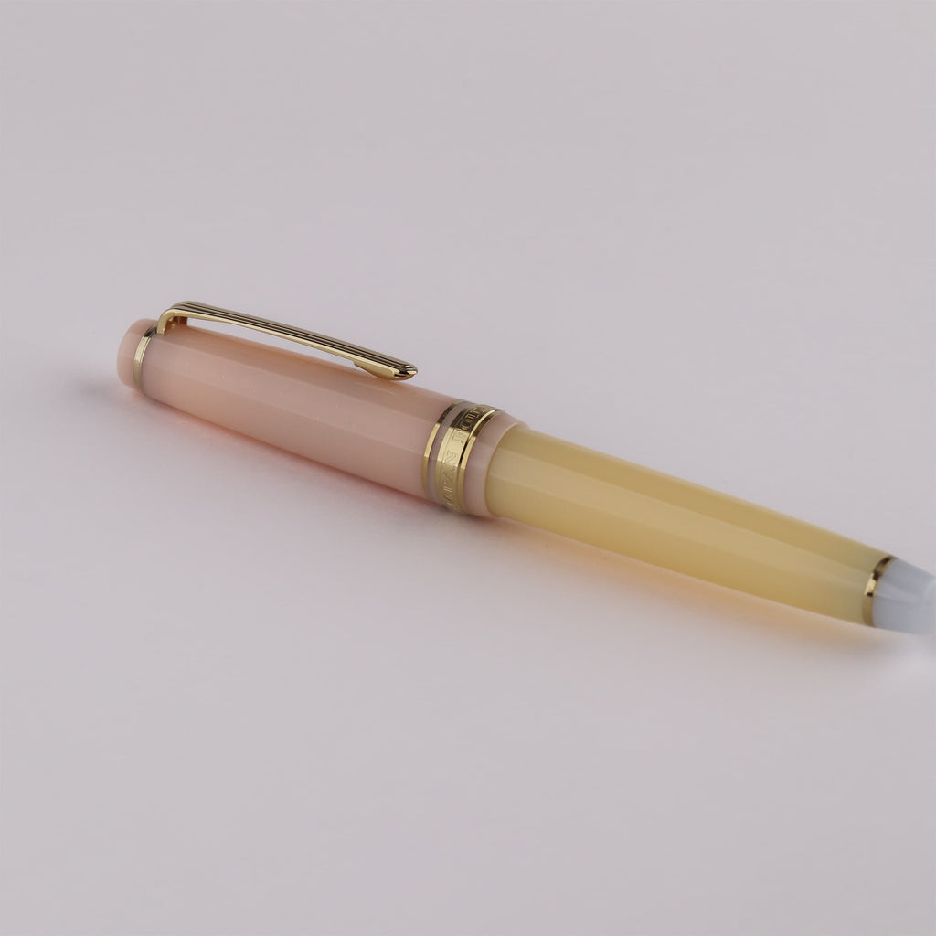 Kinokuniya Bookstore Exclusive - Sora Series, Season 1: Sunset Glow 14K Gold Sailor Medium-sized Fountain Pen