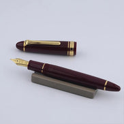 Sailor Vintage 1911 Fountain Pen, Yukio Nagahara Modified Nib, Burgundy Torpedo Shape, 21K Gold, Full Gold Nib