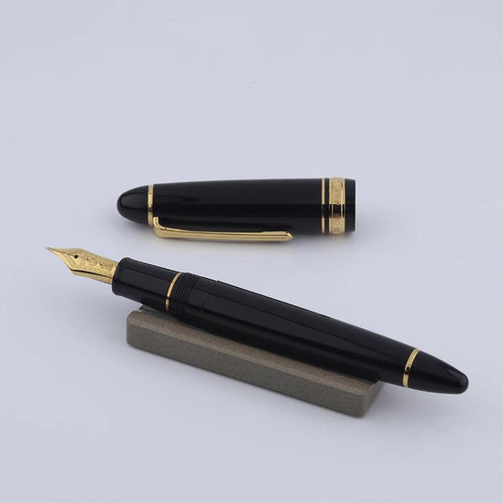 Sailor Vintage 1911 Fountain Pen, Yukio Nagahara Modified Nib, Torpedo Shape, 21K Gold, Full Gold Nib
