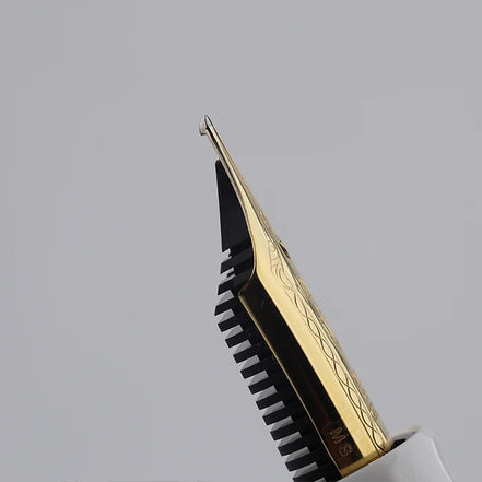 Sailor Vintage 1911 Fountain Pen, Yukio Nagahara Modified Nib, Pearlescent White Torpedo Shape, 21K Gold, Full Gold Nib