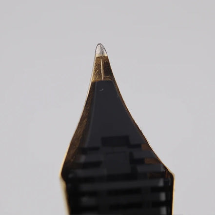 Sailor Vintage 1911 Fountain Pen, Yukio Nagahara Modified Nib, Pearlescent White Torpedo Shape, 21K Gold, Full Gold Nib