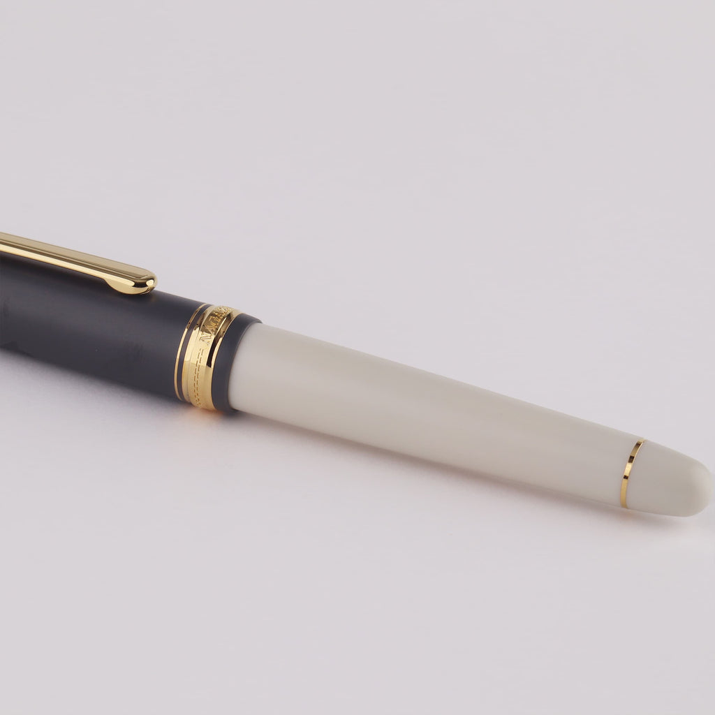 Nagasawa Exclusive Ivory White 14K Gold Platinum Fountain Pen with Weather Vane Engraving