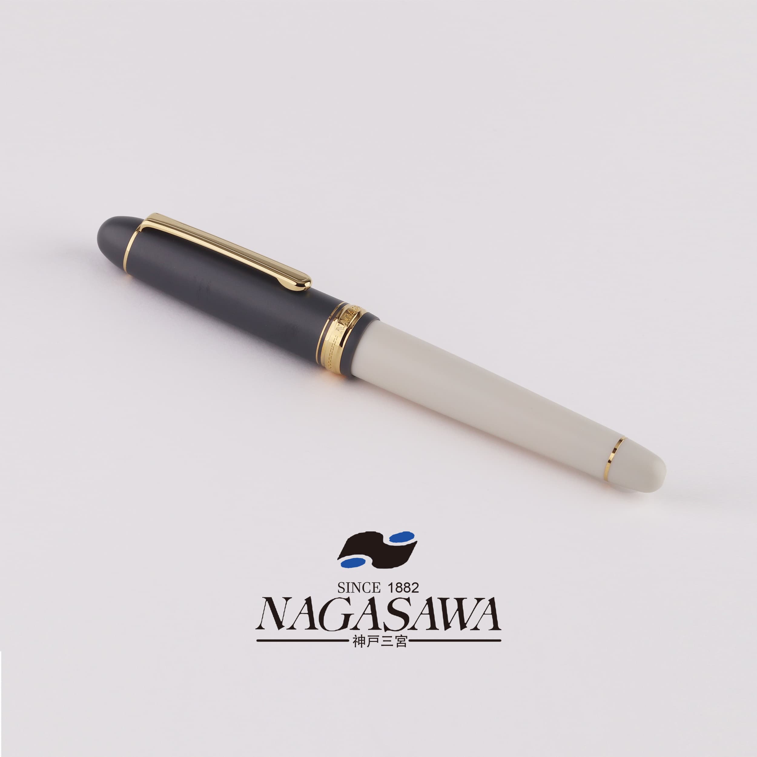 Nagasawa Exclusive Ivory White 14K Gold Platinum Fountain Pen with Weather Vane Engraving