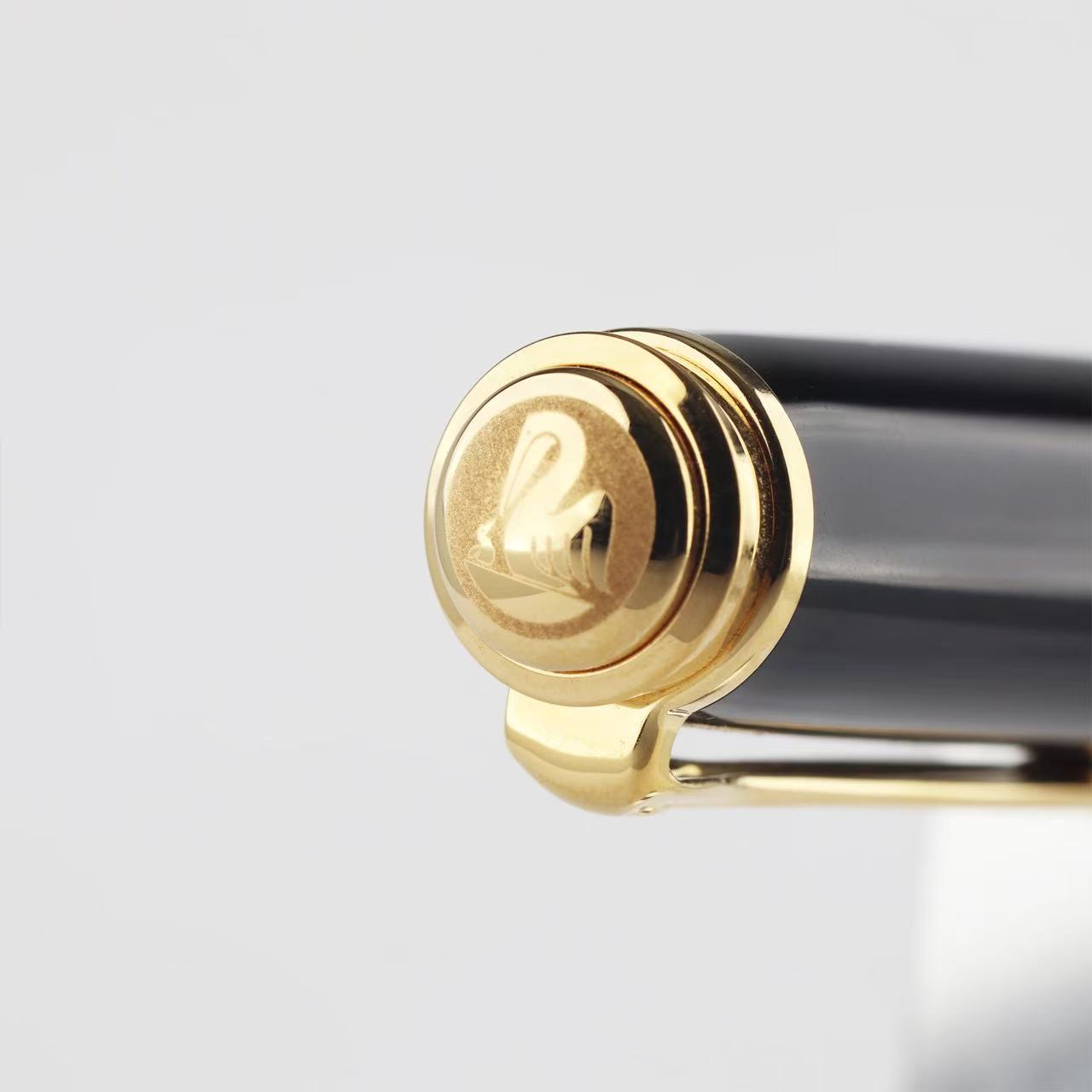 Pelikan M800 Green Striped 18K Gold Fountain Pen