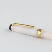 Sailor Shikiori Yuki-tsubaki Flat Top 14K Gold Fountain Pen