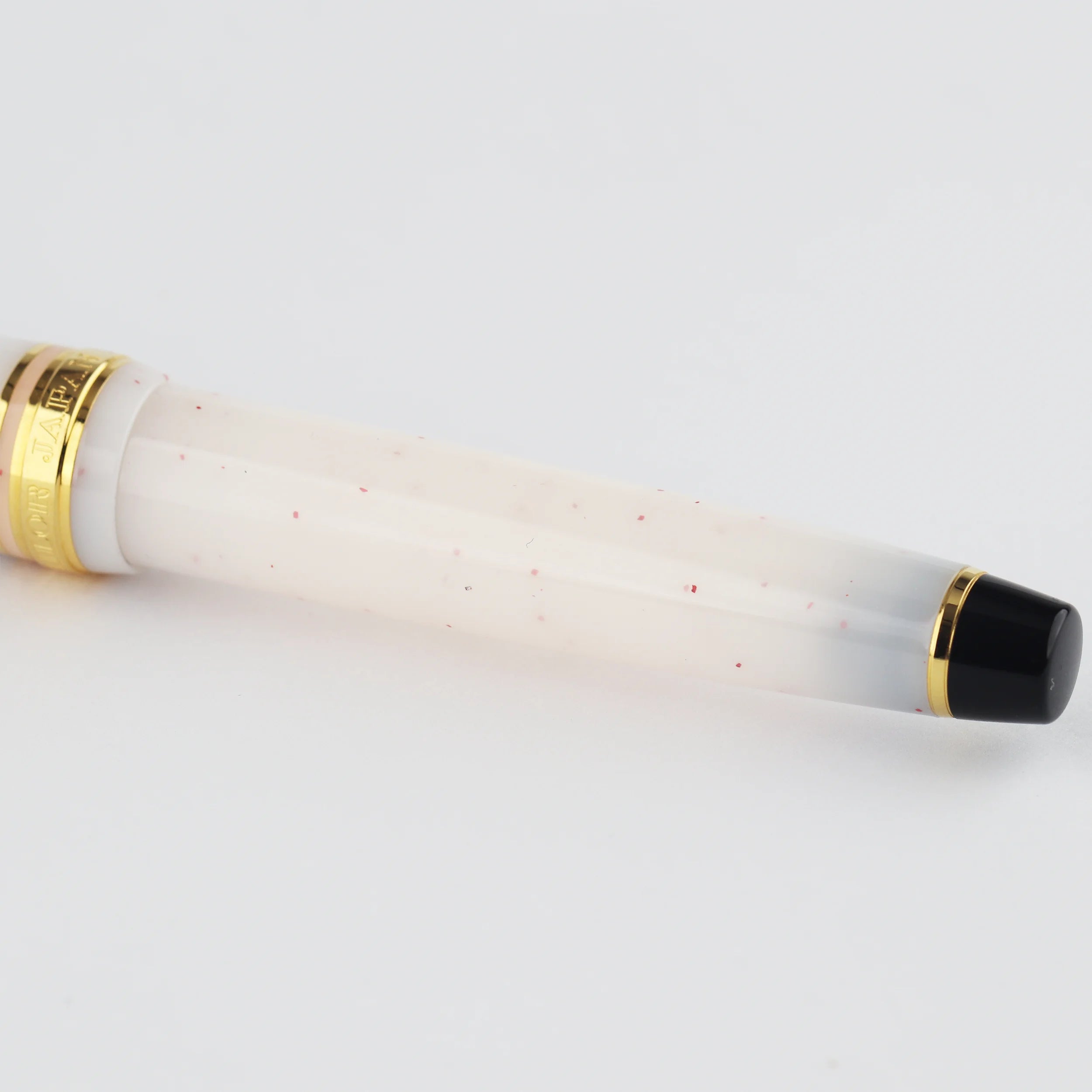 Sailor Shikiori Yuki-tsubaki Flat Top 14K Gold Fountain Pen