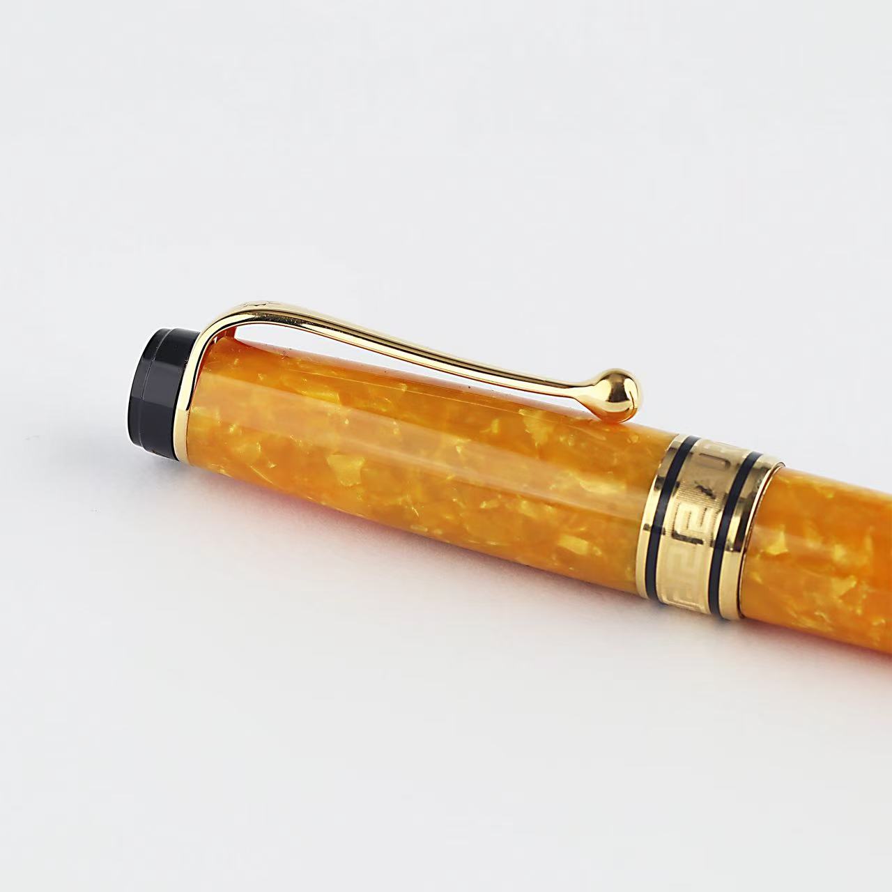 Aurora Optima Sole 14K Gold Nib Fountain Pen