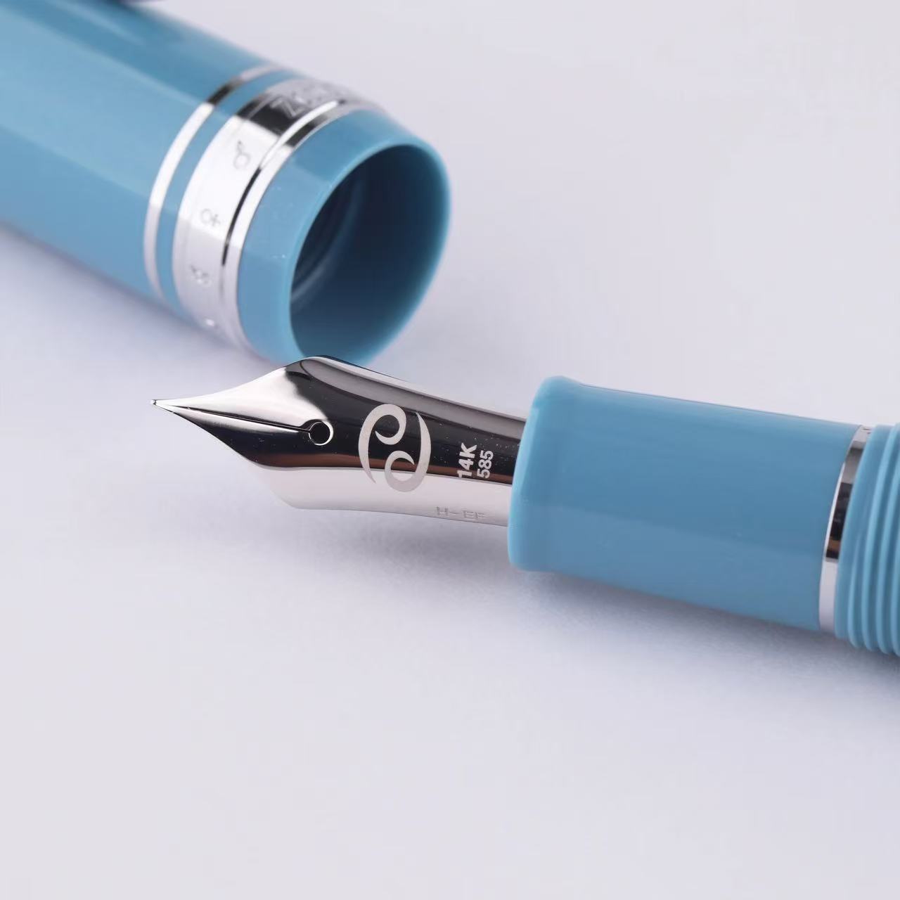 Bungubox Starry Sky Series Cancer 14K Gold Nib Short Fountain Pen