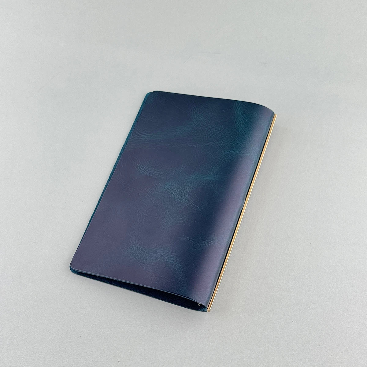 Plotter Tokyo Flagship Store Exclusive A6 Blue Loose-Leaf Planner, Pelcera Oil-Waxed Leather Binder