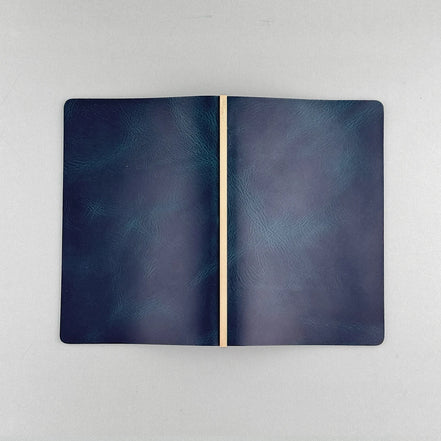 Plotter Tokyo Flagship Store Exclusive A6 Blue Loose-Leaf Planner, Pelcera Oil-Waxed Leather Binder