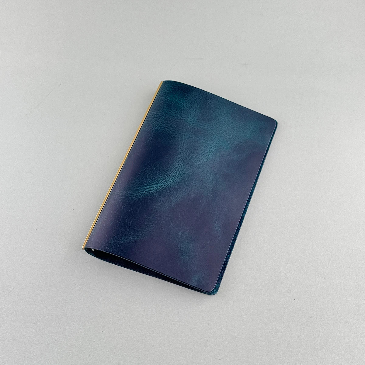 Plotter Tokyo Flagship Store Exclusive A6 Blue Loose-Leaf Planner, Pelcera Oil-Waxed Leather Binder