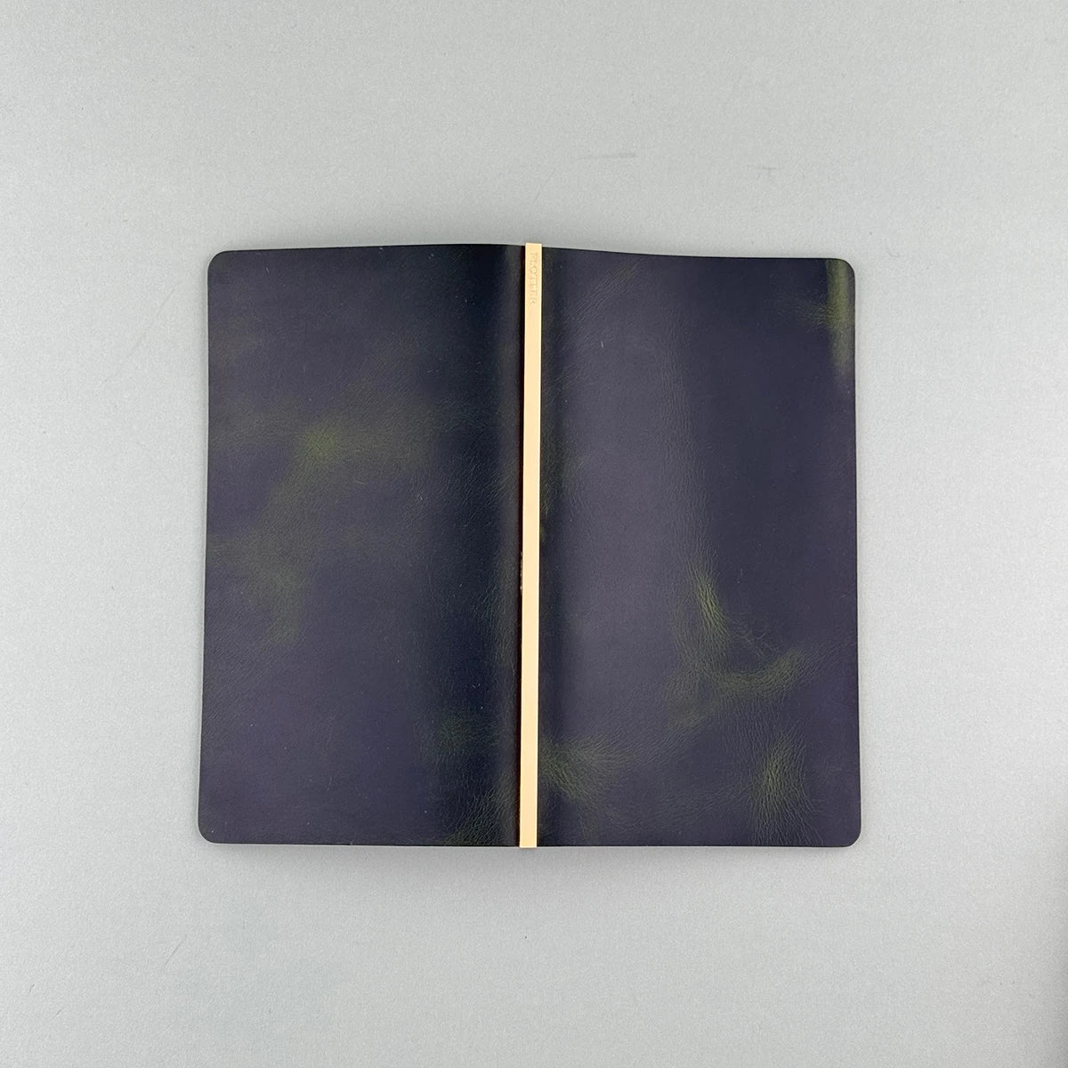 Plotter Tokyo Flagship Store Exclusive A6S Green Loose-Leaf Planner, Pelcera Oil-Waxed Leather