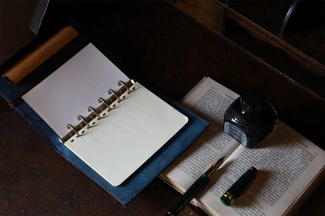 Shinari Limited Edition M6 Bi-Fold Alaska Leather Notebook, 20mm Ring Size