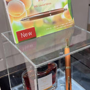 Pilot 2025 Limited Edition Capless Apricot 18K Gold Retractable Fountain Pen Gift Set with Iroshizuku Ink